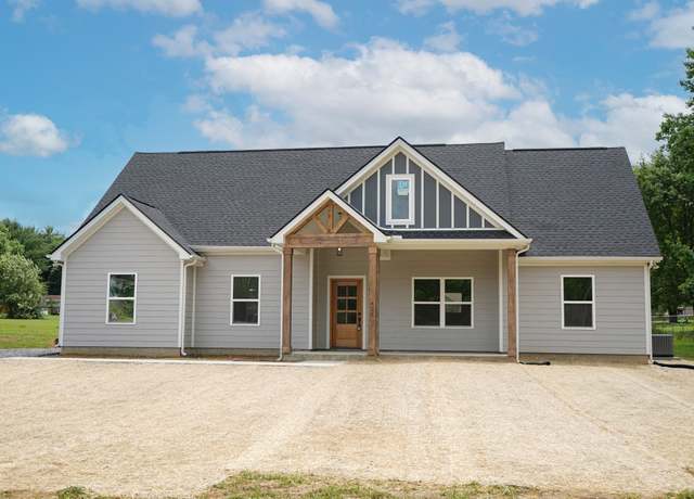 Property at 825B College St, Portland, TN 37148, 3 beds, 2 baths
