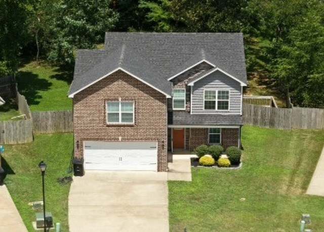 Property at 1237 Gentry Dr, Clarksville, TN 37043, 3 beds, 2.5 baths
