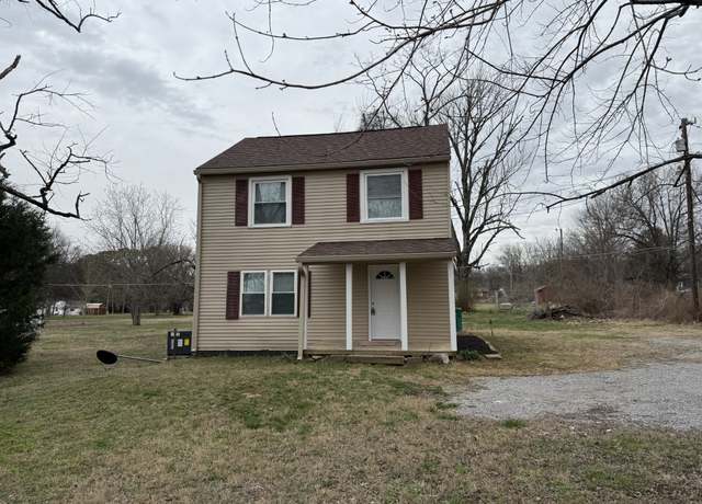 Property at 230 White Dr SW, Lewisburg, TN 37091, 3 beds, 2 baths