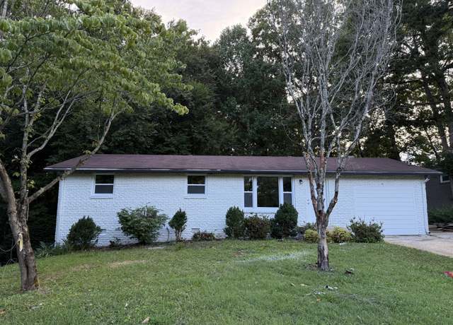 Property at 208 Lakeshore Dr, Mcminnville, TN 37110, 3 beds, 1 bath