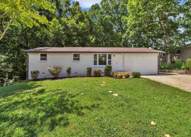 Property at 208 Lakeshore Dr, Mcminnville, TN 37110, 3 beds, 1 bath