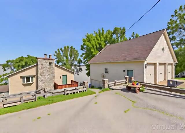 Property at 62 Lakeshore Dr, New Concord, KY 42076, 3 beds, 2.5 baths