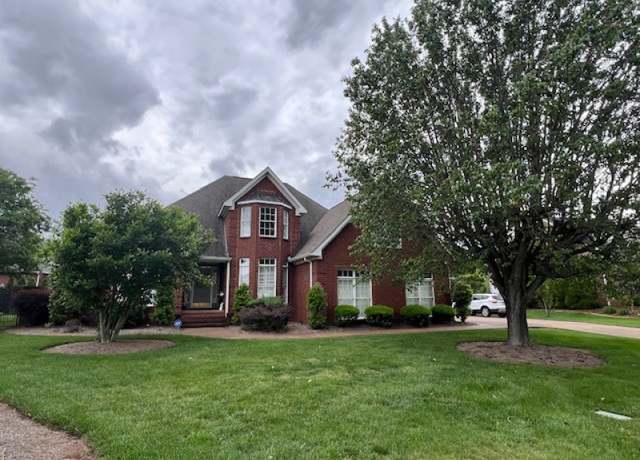 Property at 3411 Meadowcrest Dr, Murfreesboro, TN 37129, 3 beds, 2.5 baths