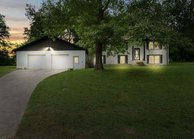 Property at 216 Park Circle Dr W, Charlotte, TN 37036, 3 beds, 3 baths