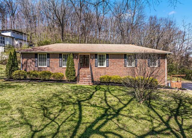 Property at 204 Forrest Valley Cir, Nashville, TN 37209, 4 beds, 3 baths