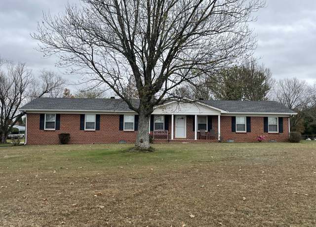 Property at 3912 Smithville Hwy, Mcminnville, TN 37110, 3 beds, 2 baths
