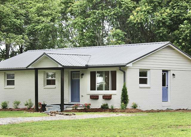 Property at 762 Austin Bottom Rd, Baxter, TN 38544, 3 beds, 1.5 baths