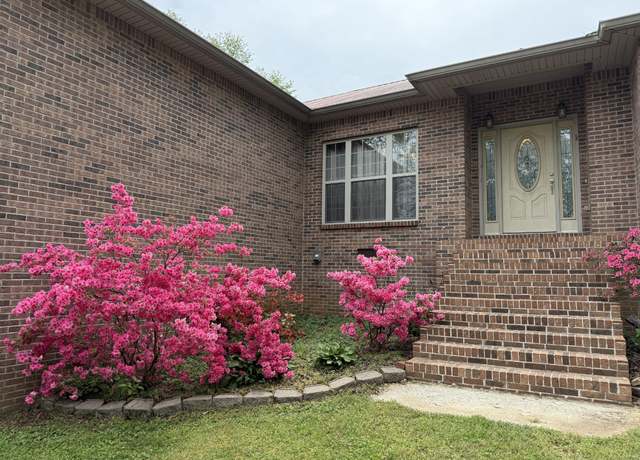 Property at 3207 Old Tullahoma Rd, Winchester, TN 37398, 2 beds, 2.5 baths