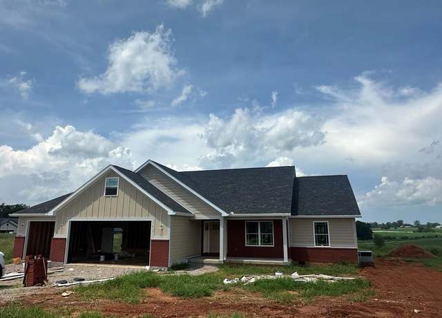 Property at 196 Dairy Barn Rd, Sparta, TN 38583, 3 beds, 2 baths