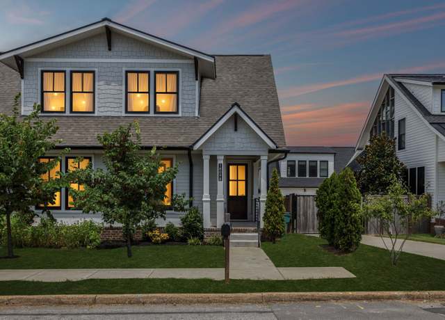 Property at 1809B Holly St, Nashville, TN 37206, 3 beds, 3 baths