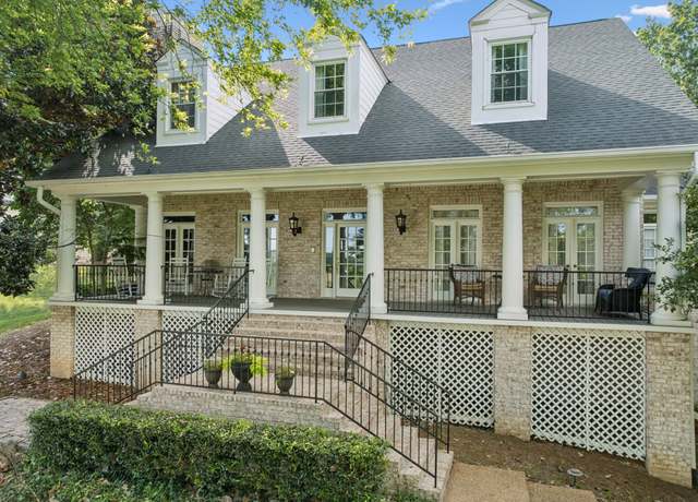 Property at 728 Legends Crest Dr, Franklin, TN 37069, 5 beds, 4.5 baths