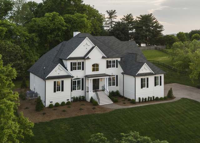 Property at 9225 Weston Dr, Brentwood, TN 37027, 5 beds, 3.5 baths