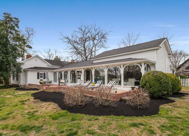 Property at 9580 Crockett Rd, Brentwood, TN 37027, 5 beds, 4 baths