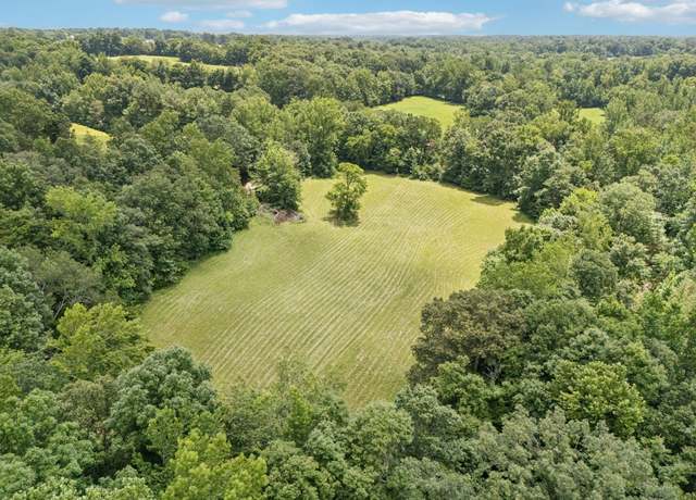 Property at 0 Deer Creek Rd, Mc Ewen, TN 37101
