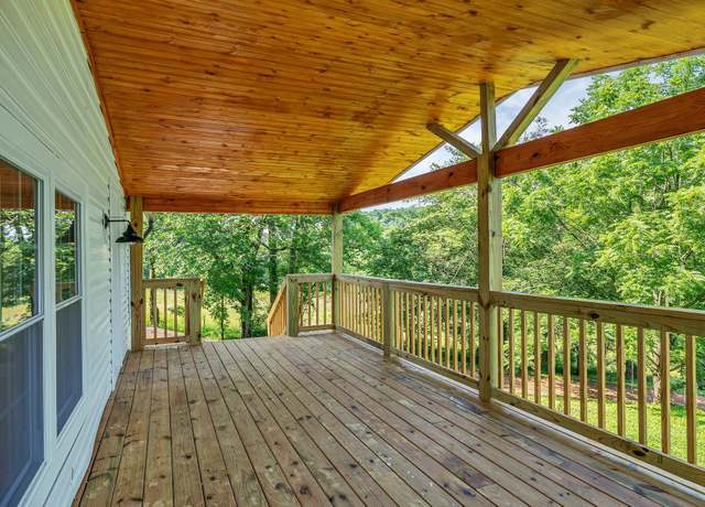 Property at 1941 Terrapin Branch Rd, Mount Pleasant, TN 38474, 3 beds, 2 baths