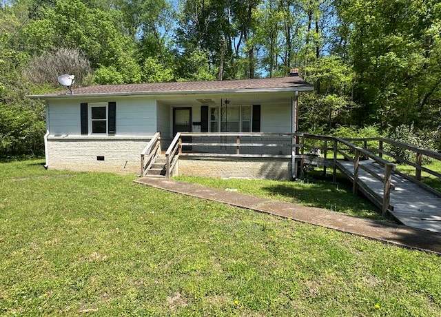 Property at 217 Lomax Ave, Waverly, TN 37185, 2 beds, 1 bath
