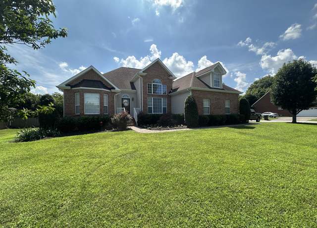 Property at 1239 Wentworth Dr, Gallatin, TN 37066, 3 beds, 2 baths