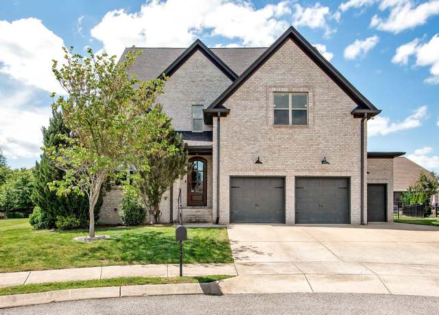 Property at 9004 Spearfish Ct, Spring Hill, TN 37174, 4 beds, 3.5 baths