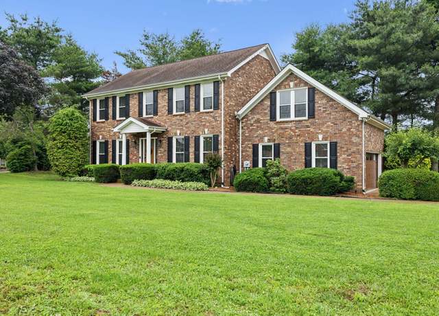 Property at 2723 Nottingham Ct, Thompsons Station, TN 37179, 3 beds, 2.5 baths