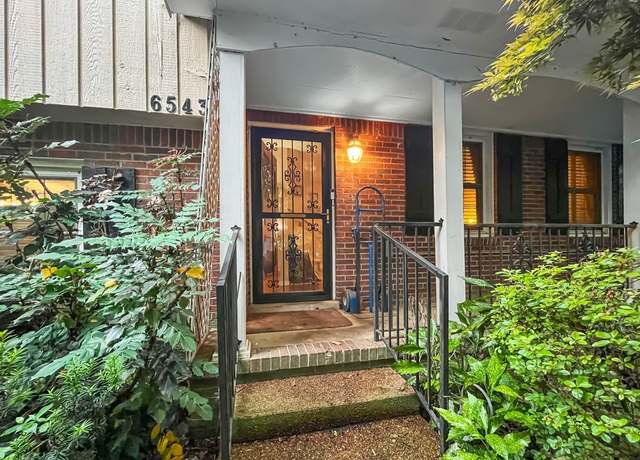 Property at 6543 Upton Ln, Nashville, TN 37209, 3 beds, 2.5 baths