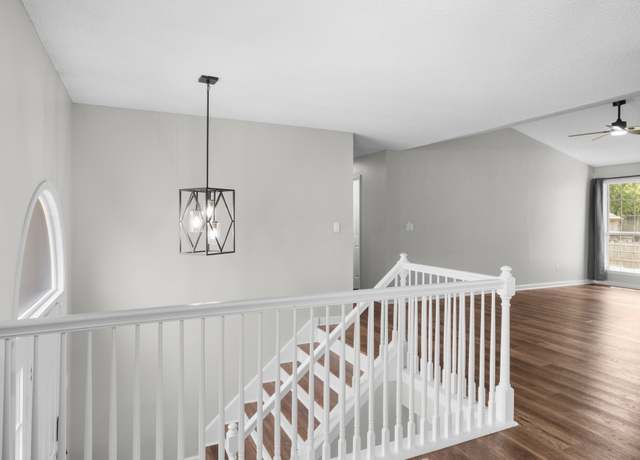 Property at 119 Westfield Dr, Columbia, TN 38401, 4 beds, 2.5 baths