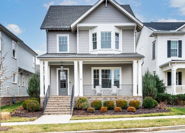Property at 913 Dauphine St, Nashville, TN 37221, 4 beds, 3.5 baths