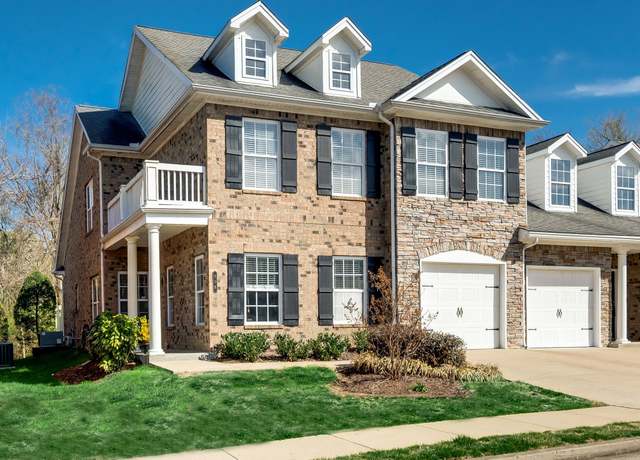 Property at 809 Barrington Place Dr, Brentwood, TN 37027, 3 beds, 2.5 baths