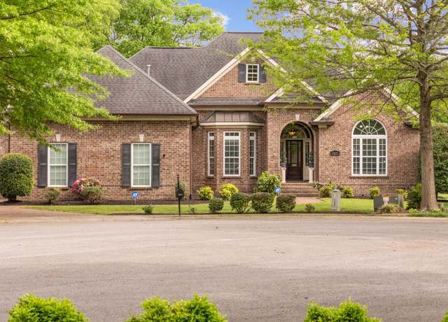Property at 2823 Avington Ct, Murfreesboro, TN 37128, 4 beds, 3.5 baths