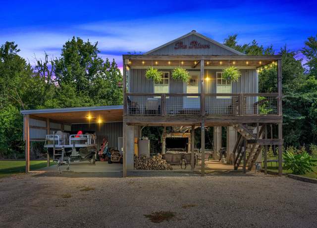 Property at 168 Mackin Rd, Linden, TN 37096, 2 beds, 1.5 baths
