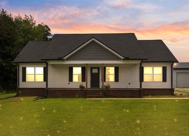 Property at 1072 Dugout Rd, Summertown, TN 38483, 3 beds, 2 baths