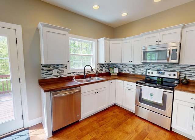 Property at 2570 Alex Overlook Way, Clarksville, TN 37043, 4 beds, 2 baths