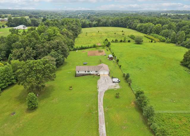Property at 8569 Old Nashville Hwy, Woodbury, TN 37190, 4 beds, 3 baths