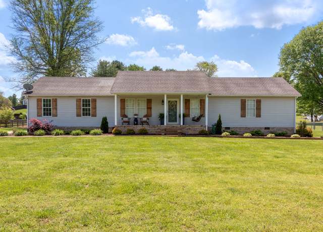 Property at 419 Lake Cir, Columbia, TN 38401, 3 beds, 2 baths