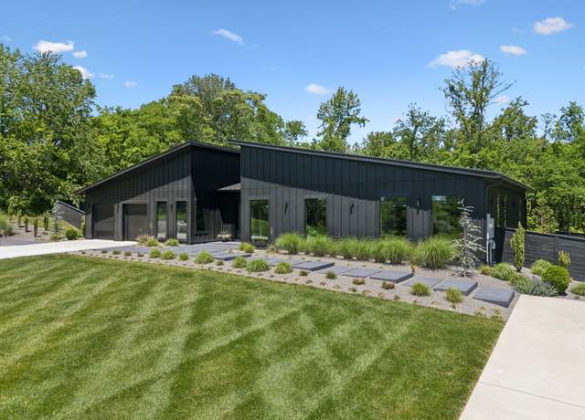 Property at 4160 Clovercroft Rd, Franklin, TN 37067, 5 beds, 3.5 baths