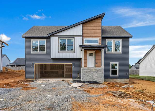 Property at 172 Leltrim Dr, Clarksville, TN 37042, 4 beds, 3 baths