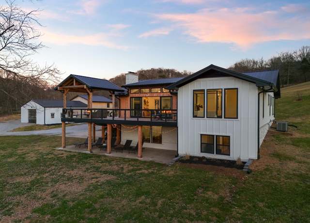 Property at 2178 Dowell Branch Rd, Columbia, TN 38401, 4 beds, 3.5 baths