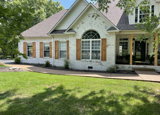Property at 1418 Caroline Ct, Columbia, TN 38401, 4 beds, 3 baths