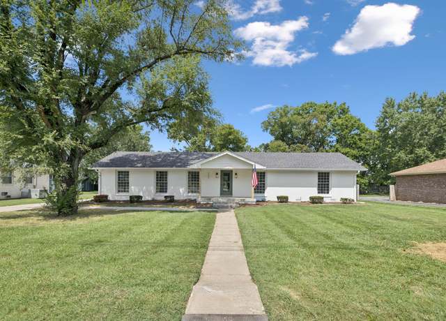 Property at 207 Lealand Ln, Lebanon, TN 37087, 4 beds, 2.5 baths