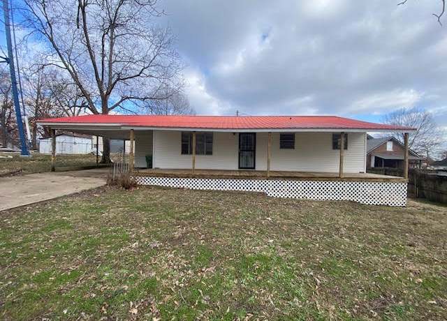 Property at 24 Chester St, Alamo, TN 38001, 3 beds, 1 bath