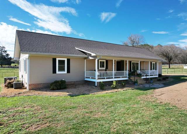 Property at 947 County Road 82, Athens, TN 37303, 4 beds, 4 baths
