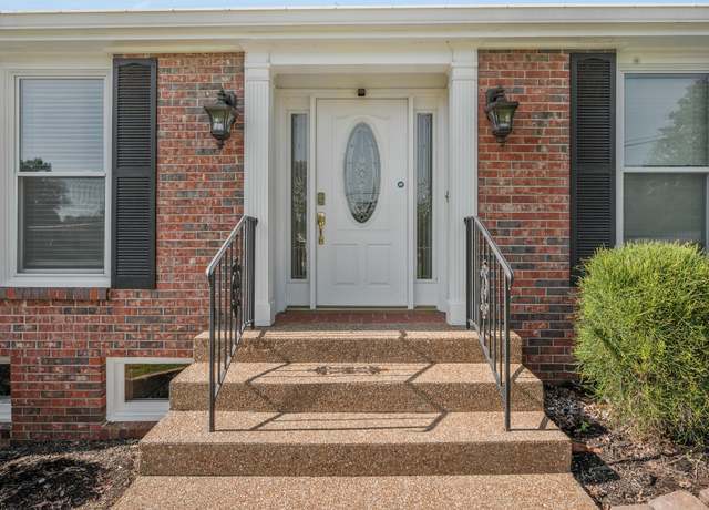 Property at 404 Glen Echo Dr, Old Hickory, TN 37138, 4 beds, 3 baths