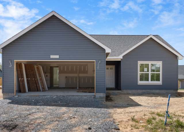 Property at 362 Galway Dr, Clarksville, TN 37042, 3 beds, 2 baths