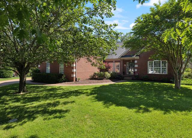 Property at 431 Coburn Ln, Franklin, TN 37069, 4 beds, 3 baths