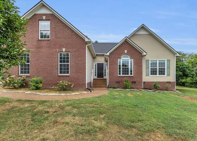 Property at 3708 Peacock Ct, Spring Hill, TN 37174, 3 beds, 2 baths