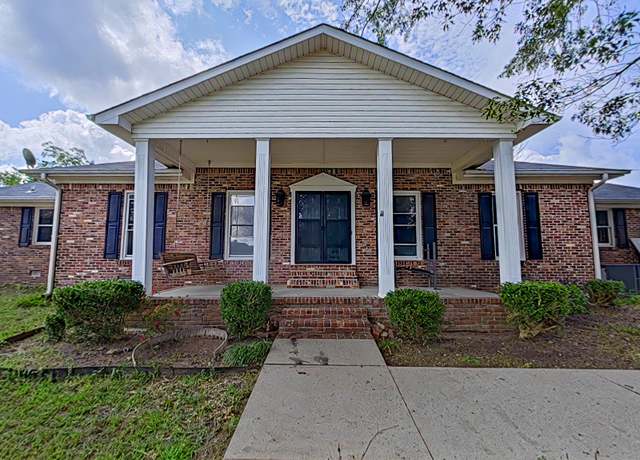 Property at 5 Hodge Dr, Fayetteville, TN 37334, 4 beds, 2 baths