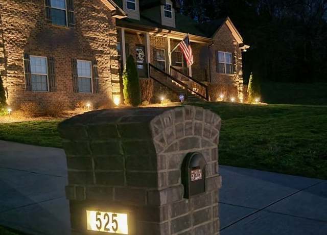Property at 525 Bridle Path Ln, Hartsville, TN 37074, 3 beds, 2 baths