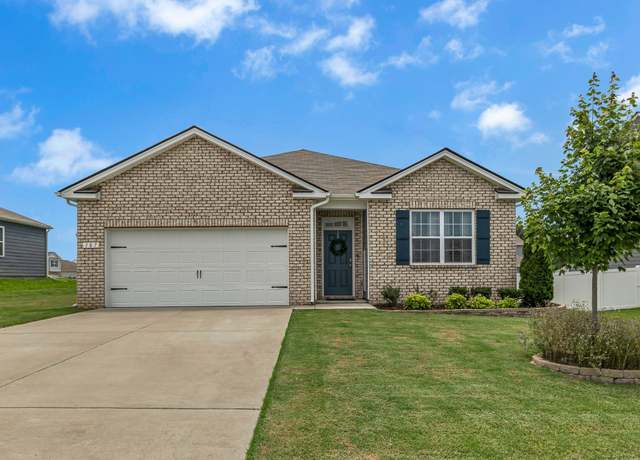 Property at 107 Stammer Farms Blvd, Chapel Hill, TN 37034, 4 beds, 2 baths
