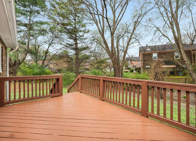 Property at 722 Ortega Rd, Nashville, TN 37214, 3 beds, 2 baths