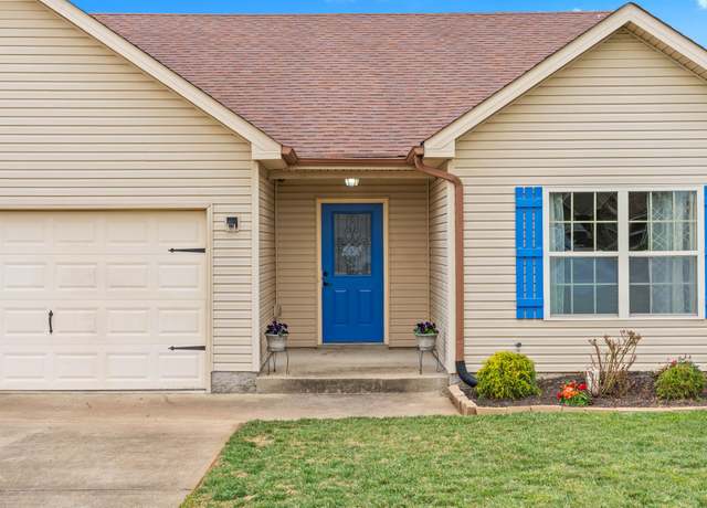 Property at 568 Tracy Ln, Clarksville, TN 37040, 3 beds, 2 baths