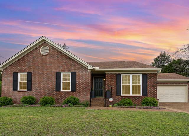 Property at 2401 Bayview Dr, Nashville, TN 37217, 3 beds, 2 baths